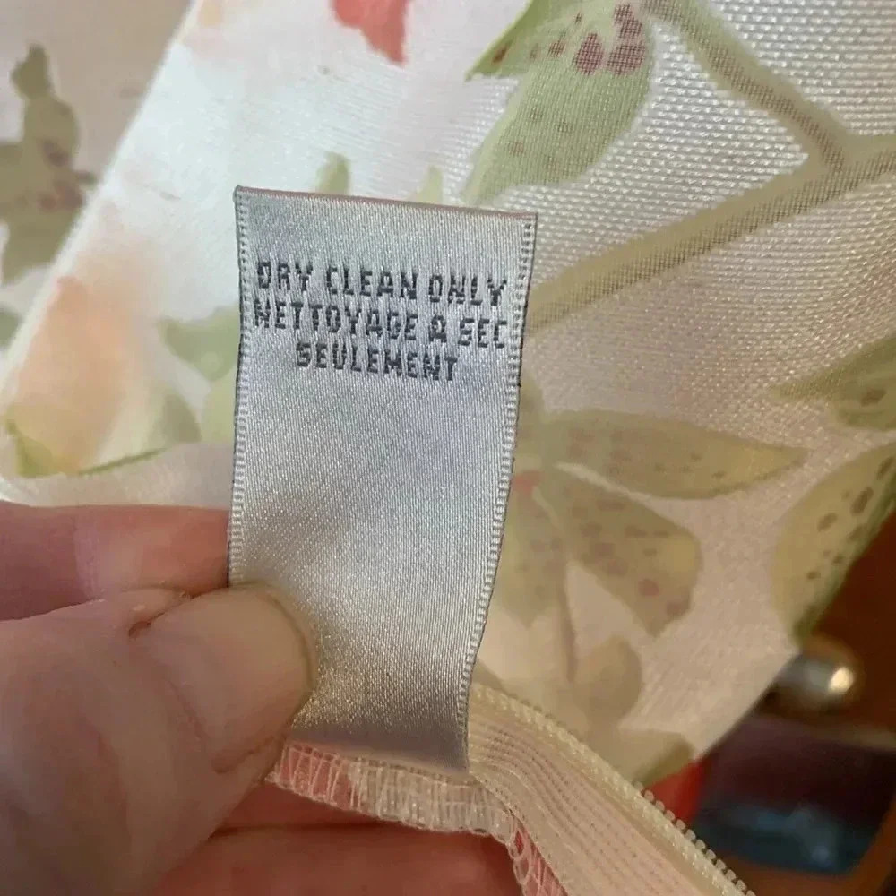 Conrad C  2pc set 12P - Picture 9 of 16